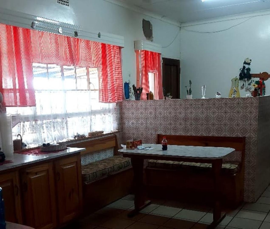 4 Bedroom Property for Sale in Deneysville Free State
